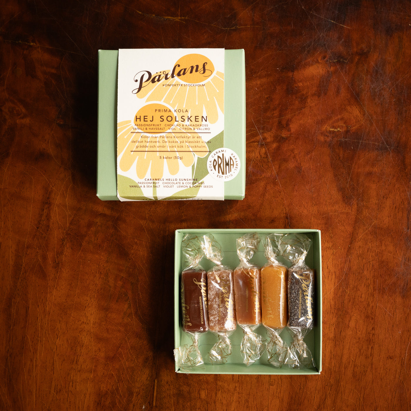 A small box full of sunshine in the form of soft creamy caramels from us at Pärlans. Handmade with care in our kitchen in Stockholm.